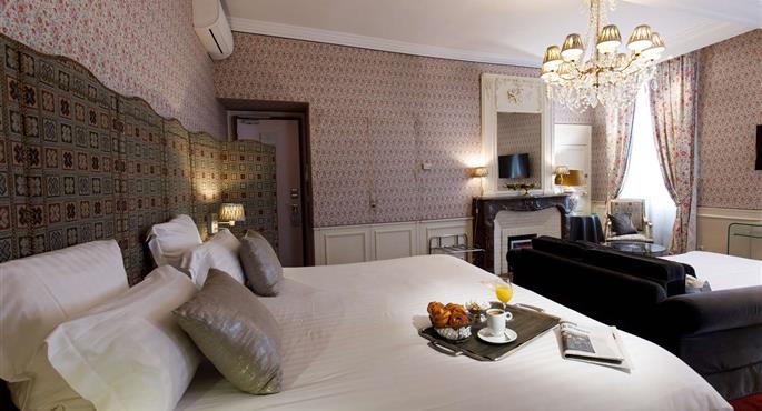 Camera del Hotel & Spa Le Grand Monarque, BW Premier Collection - Chartres - 93032