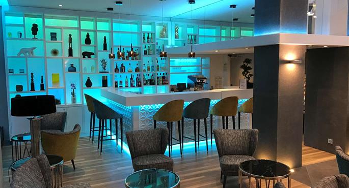 Bar o lounge del Best Western Plus Hotel Carlton - Annecy - 93374
