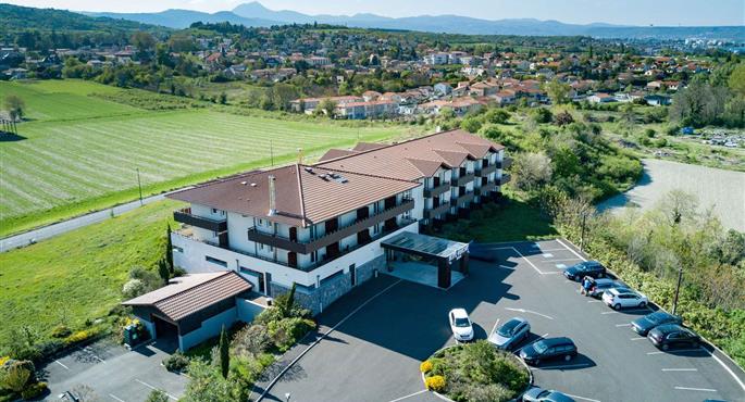Esterni del Best Western Plus Hotel Gergovie - Perignat Les Sarlieve - 93621