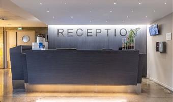 Hall del Best Western Plus Hotel Gergovie a Perignat Les Sarlieve - 93621