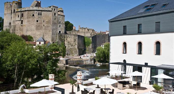 Esterni del Best Western Plus Villa Saint Antoine Hotel & Spa - Clisson - 93704