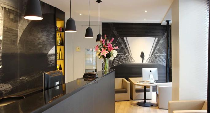 Hall del Best Western Hotel Opera Drouot a Paris - 93818