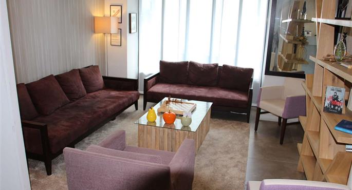 Hall del Best Western Rives de Paris La Defense a Courbevoie - 93838