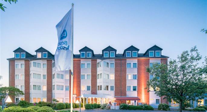 Esterni del Best Western Hotel Prisma - Neumuenster - 95282
