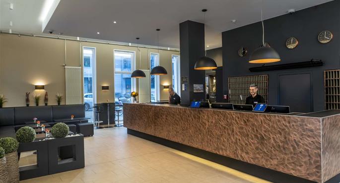 hotel berlin 95382 f