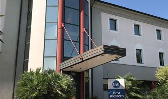 Esterni del Best Western Hotel Solaf - Bergamo Medolago - 98150