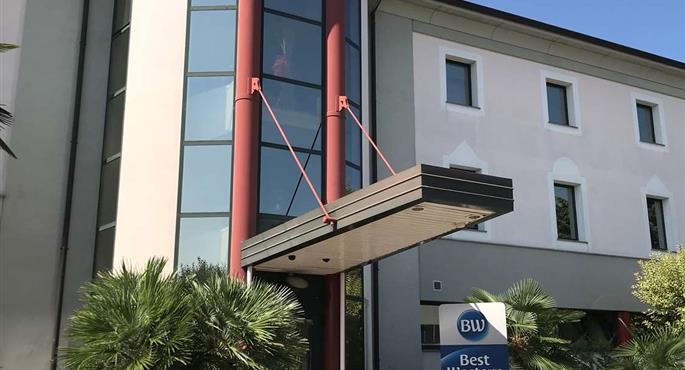 Esterni del Best Western Hotel Solaf - Bergamo Medolago - 98150