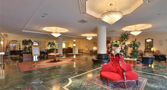 Hall del Best Western Hotel Globus City a Forlì - 98191