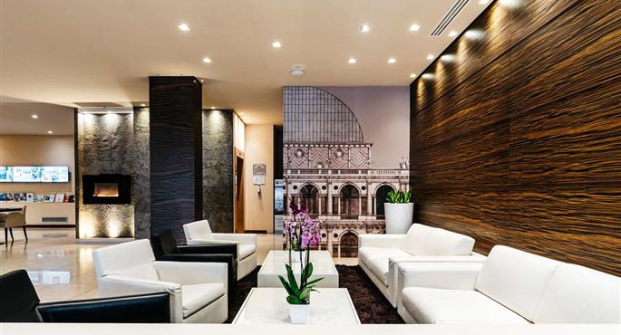 Hall del Best Western Hotel Tre Torri a Vicenza Altavilla Vicentina - 98219