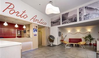 Hall del Best Western Hotel Porto Antico a Genova - 98234