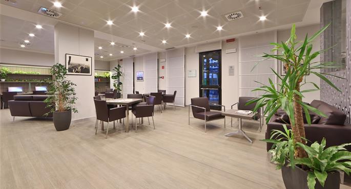 Hall del Best Western Plus BorgoLecco Hotel a Milano Arcore - 98321