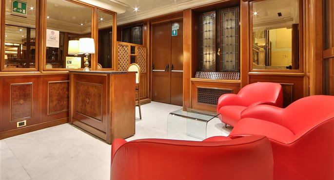 Hall del Best Western Hotel Moderno Verdi a Genova - 98342