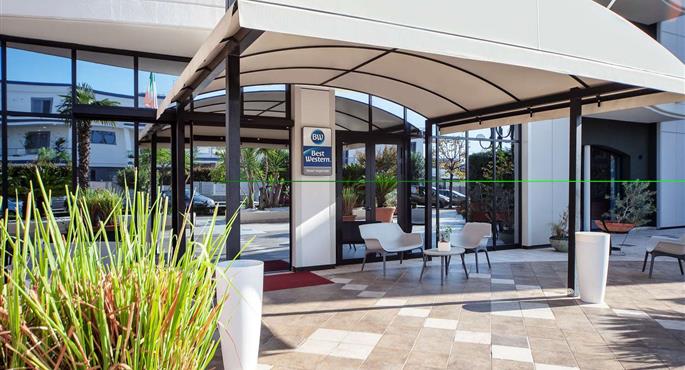 Esterni del Best Western Hotel Imperiale - Nova Siri Matera - 98399